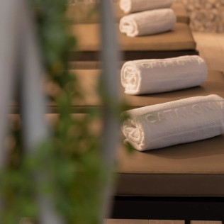 Circuito Spa, Body Scrub y Masaje Relajante en Hotel Catalonia Atenas 4* (Barcelona)