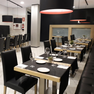 Circuito Spa con Cena para dos en Hotel Spa Odeón 4* (Ferrol, A Coruña) - De lunes a viernes
