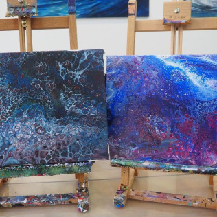 Sesión Art & Wine: Taller de Arte Abstracto con Vino Ilimitado (Barcelona)