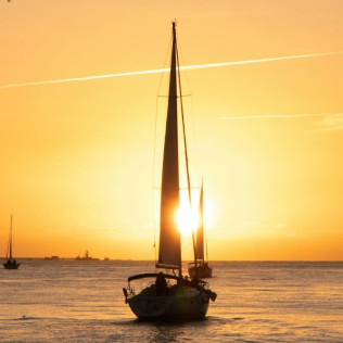 Puesta de Sol en Velero en Exclusiva (L'Estartit, Girona)