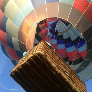 Vuelo en Globo Romántico con Desayuno y Cava para dos (Sevilla / Huelva)